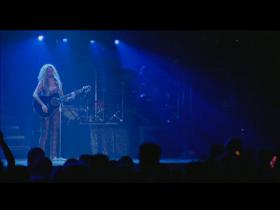 Shakira Live & Off The Record 2004